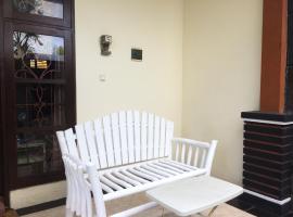 Simple apartment 1, apartemen di Seminyak