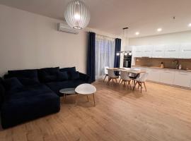 Klimatizovaný Apartmánový dom s vírivkou, 10B, готель у місті Сенець