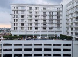 Fairvacanze Suits & Inn, hotel di Lucknow