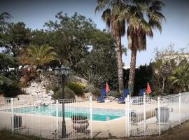 Séjour au CALME avec piscine et jardin，貝濟耶的海灘飯店