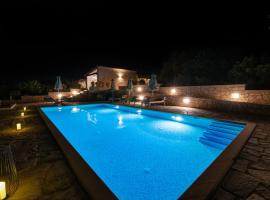 Villa PanSara Exclusive Luxury, Ferienunterkunft in Metochia Fratzeskiana