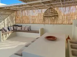 Beautiful Apartment with Private Rooftop Terrace