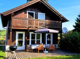 Gemütliches Holzhaus in Gamlitz!, hotell i Gamlitz