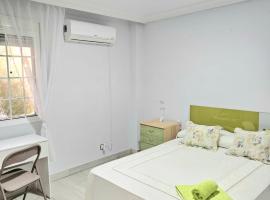 Habitación Privada a 15 min de la Playa/Piso, hotel em Huelva