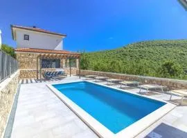 Villa Green Sky