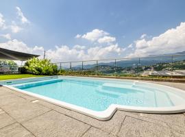 Villa Girandola with private, heated pool, cottage in Lugano