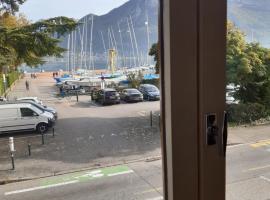 Face au Lac, pet-friendly hotel in Annecy