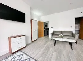 Cute, Stylish 1 Bedroom Leeds City Apartment