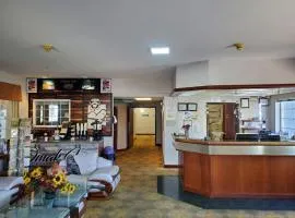 Omak Inn