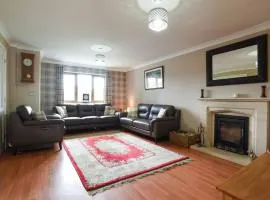 Air Maison - Large Family Home with Pool Table