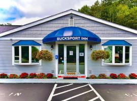 Bucksport Inn、Bucksportにある国定史跡ノックス砦の周辺ホテル