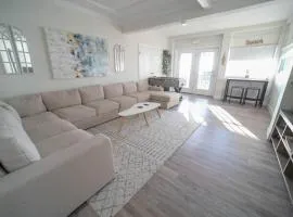 Condo 3 Historic Oneida Lakefront Sandcastle Way