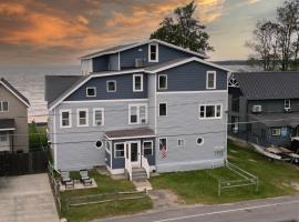 The Historic Oneida Lake House - Condo 2, vacation home in Blossvale