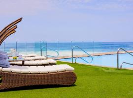 Hotel Gavina Costa Mar, хотел на плажа в Икике