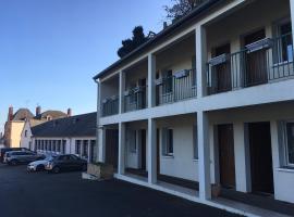 LE RELAIS DE JANZE, hotel v destinaci Janzé
