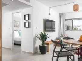 Modern family apartment next to the sea - By Edomlux