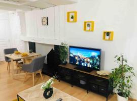 Studio centre historique ! À 100m de la Cathédrale, hotel in Périgueux