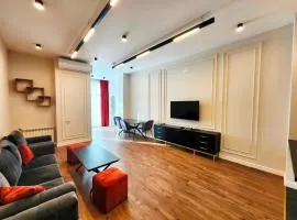 Awesome Brand New Apartment, In Center