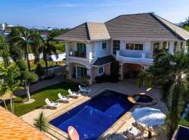 Luxurious 5-Bedroom Private Pool Villa! PV5