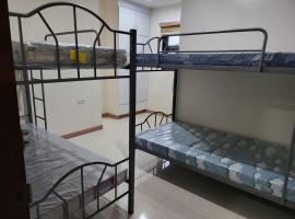 Dormitory near SM and S and R, khách sạn ở Davao