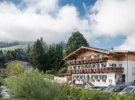 Gourmet-Hotel Grünwald, hotelli kohteessa Leogang lähellä maamerkkiä Schanteilift