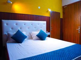 Hotel Apna Niwas, hotel i Una