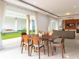 Kira House Bandung by Privee