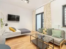 Cozy Studio with Balcony and FREE GARAGE by Noclegi Renters