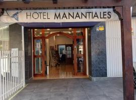 Hotel Manantiales Torremolinos, hotel i Torremolinos