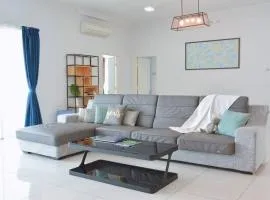 2000sq ft 186平米Luxury Residence in IMAGO Mall, KK