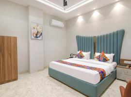 FabHotel Prime Royal Court, hotel near Ludhiana Airport - LUH, Ludhiana