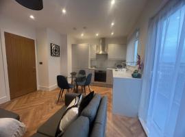 New 2 Bedroom Apartment Rickmansworth Town Centre, hotel in Rickmansworth