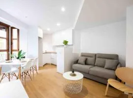 Apartamentos turísticos Plaza Sevillano , by CartagenaSpain