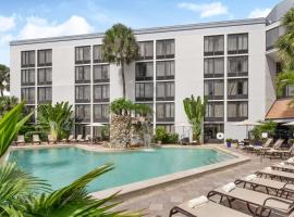 Doubletree by Hilton Fort Myers at Bell Tower Shops, hotel near Southwest Florida International Airport - RSW, Fort Myers