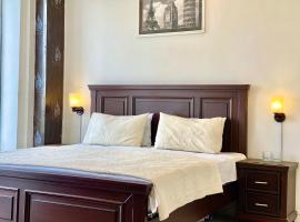 1-Bed Elegant Condo at Eiffel TW, hotel in Rāmkot