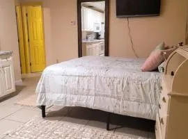 The Sunset Bungalow