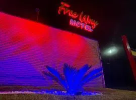 Free Way Motel