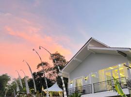 One Ubud Village, hotell med pool i Gunungpicung