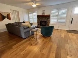 Cozy Ketchum Home - Dog-Friendly Yard, Hot Tub!