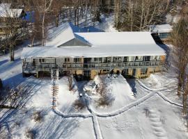 Le Lodge du lac, būstas prie paplūdimio mieste Saint-Faustin