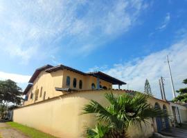 Casa da Edna, hotel perto de Clube de Golfe Guarujá, Guarujá