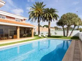 One & Only Sports and Relax Villa Heated Pool by Eden Rentals