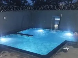 Casa Piscina Aquecida Próx ao centro e Flamboyant