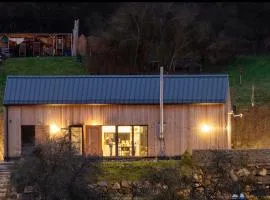 eifelhausaufzeit-Vulkaneifel-Architekten-Chalet mit Sauna im Vulkankrater
