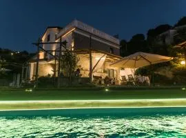 Villa Sorrento Coast for families - Pool & Views