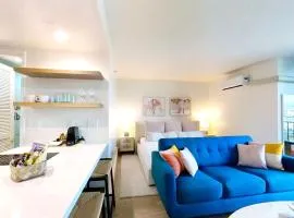S&N Lux Suite-Free Parking-King Bed-Kitchen-WiFi