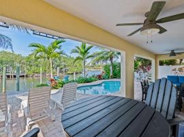 Paradise on Pine, pet-friendly hotel in Anna Maria