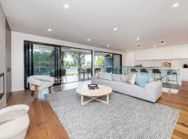 Sandringham Sunshine Escape