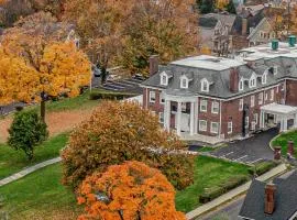 The Grandeur Estate