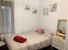 Disfruta tu estancia en Zaragoza!, habitación en casa particular en Zaragoza